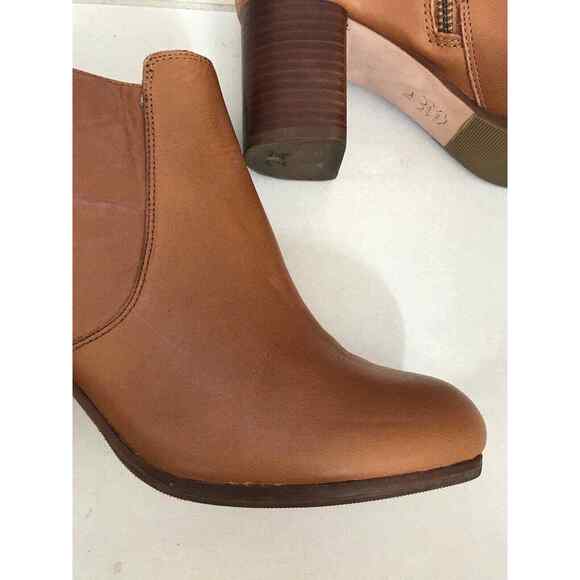 Talbots Leather Side Zip Ankle Booties Boots - Picture 4 of 12